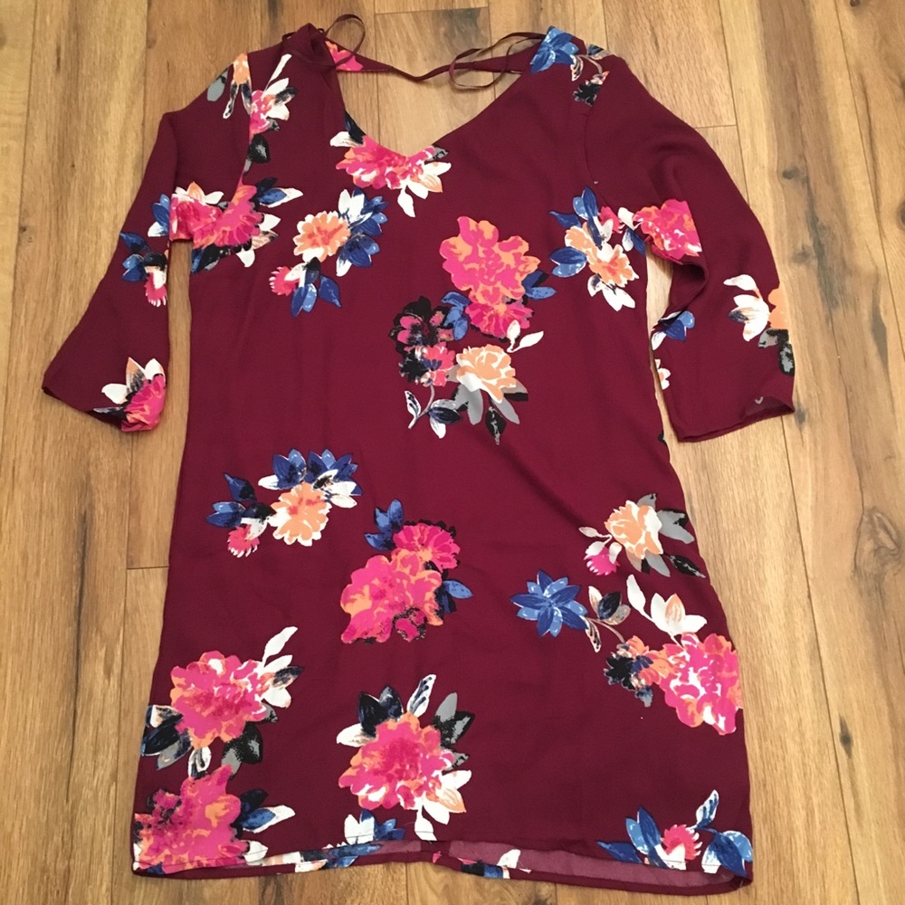 Maroon dress with bright flower details-3/4 sleeve